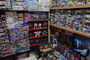 【画像】男なら誰もが憧れる「ガンダム部屋」がこちら。ガンダムに囲まれた自分だけの秘密基地感が最高すぎる