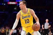 【NBA】 ケナードがあれだけハンドラーできるならリーブスと高額契約しなくてよくね？