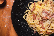 「カルボナーラは実はアメリカ料理だった」食物史家の結論にイタリア中が大騒ぎｗｗｗｗ