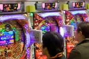 小遣いで足りず親に金を出してもらってパチンコ打ってたら嫁に離婚を突きつけられた。もうしないって言ってるのに「信用できない」って理由で離婚届けで脅すなんて卑怯だと思う