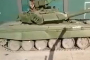 ロシア軍 運用車両の4割り喪失か、輸出型のT-90Sも投入