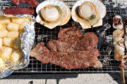陽キャ「手ごろな石見つけたぜ！この石の上で肉焼いてバーベキューしようぜ！」