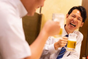 飲み会上司「ワイ彼女おるんか？」ワイ「今はいないですけど…」