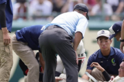 夏の甲子園、初戦から足をつる選手が続出...熱中症とみられる症状
