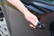 【悲報】ワイ、ガチで『車の鍵』をなくしたんだけどｗｗｗｗｗｗ