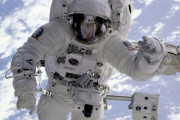 汗も尿も飲み水に、ISSにおける水分回収率98%を達成…NASA！