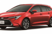 2リッターエンジンを搭載した「トヨタ・カローラツーリング」限定発売