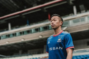 【画像】今年は横浜Fマリノスのユニが一番かっこいいな