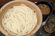 丸亀の釜揚げうどん370円で安すぎワロタ