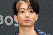 伊藤健太郎（27）、所属事務所（ひき逃げ事件で逮捕時に違約金数億円の問題もサポート）を退社