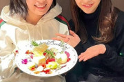 【こじるり】小島瑠璃子さん、結婚の板野友美さんと２ショットで祝福