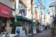 東京・蒲田の商店街と駅を歩く4K動画　街路の連なりに注目集まる参考映像