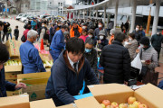 【愛知・一宮市】休校で余った給食食材を市役所前で販売　主婦らが長い列、15分で売り切れ