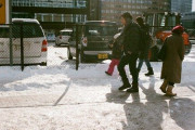 海外「今の時期こそ滑りやすいから気を付けろ！」札幌の冬の歩道に対する海外の反応