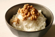 納豆はわざわざご飯の上に乗せる必要ない