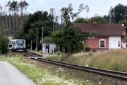 【動画】列車とトラックによる出会い頭の事故がひどすぎる(@_@;)