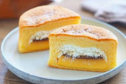 ファミマの話題作「パンケーキにプリン入れちゃいました」を実食！新スイーツの正体は…？