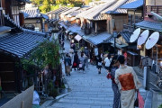 全国旅行支援開始から２週間、京都府内の観光地に多くの観光客