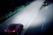 【爆笑】車業界「ライトを明るくして事故を減らすぞ！」→対向車が眩しすぎて逆に事故が増える