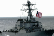 紅海で活動中の米海軍駆逐艦「カーニー」が無人機14機を撃墜…フーシ派支配地域から飛来！