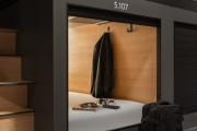 世界最大のカプセルホテルがロンドンで開業、日本発のコンセプトであるカプセルホテルが世界中の都市で流行るワケ
