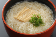 旦那に『にゅうめん』が通じなかった。「温かいそうめんだよ」と教えたら…