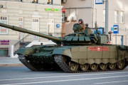 ロシアの主力戦車T-72B3、改修コストを惜しんだ欠陥品…ウクライナ軍の砲やミサイルにとって格好の標的に！