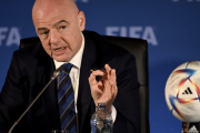 女子W杯の放映権料、男子の「100分の1」 FIFA会長が批判