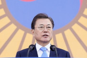 韓国　文大統領支持率49%、コロナ事態後初めて肯定評価が逆転