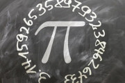 天才物理学者「円周率の数字の並びにはこの世のすべてがある」
