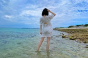 【SKE48】佐藤佳穂が急に背中おっぴろげ写真公開！！！！！