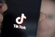 海外「日本の高校生はTiktokの楽しみ方が純粋でいいね！」意外にゆるい学校の規則に驚きの声も