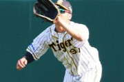 阪神・小野寺暖がプロ初出場　落球も判定はアウト　名前がコールされ客席から拍手も