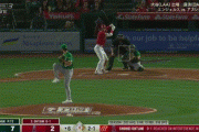 大谷翔平、第三打席で２試合連続安打となるツーベースヒット！！！！！！