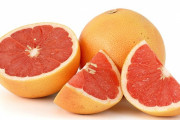 グレープフルーツ半分に切って砂糖かけて食べてたらすげえ引かれた。俺がなにしたっていうんだよ。