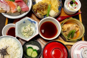 【ドン引き】おかずを口に放り込んでからすかさず米をパク！「口内丼」をする旦那に悩む妻が続出している模様