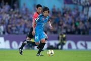 川崎フロンターレMF中村憲剛が左膝の前十字靭帯損傷で長期離脱へ　自身のブログで報告