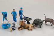 動物園の「飼育員」と飼育用具、動物たちがフィギュアになってガチャに登場！