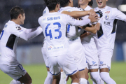 大激戦制した大分がプレーオフ進出決定!! “J1復帰王手”横浜FCは痛い黒星、エース小川航基2発も昇格決定お預け