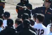 巨人・阿部2軍監督、地獄のキャンプで若手鍛える　野手は1日1000スイング、投手は計1000球