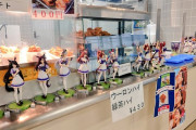 【ウマ娘】東京競馬場のフードショップさん、ウマ娘フィギュアだらけになってしまう