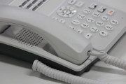 “会社宛ての電話は新入社員が受けるべき”は「TELハラ」　「ストレスを感じる」と会社員の7割が回答
