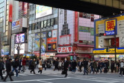 現在の秋葉原、外人ばっかり