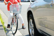 【悲報】自転車の逆走と歩道走行、全然減らない