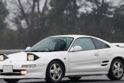 トヨタ　新型　MR2