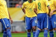 【朗報】この時のブラジル代表…あまりにもメンツが豪華すぎたｗｗｗｗｗｗｗ