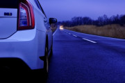 3大 高速道路で近づいてはいけない車『プリウス』『外装の凹みを直してない車』