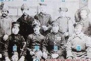 【画像】120年前の日本兵「写真なんて初めてや…怖いンゴ………」