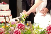ブライダル業界に3年働いてた彼女いない歴イコール年齢のワイが結婚の現実を語るスレ