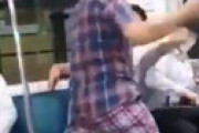 【動画】電車内でマスクを注意されブチ切れ、おっさんが激しく怒り狂う衝撃修羅場動画が流出 ＝ 韓国